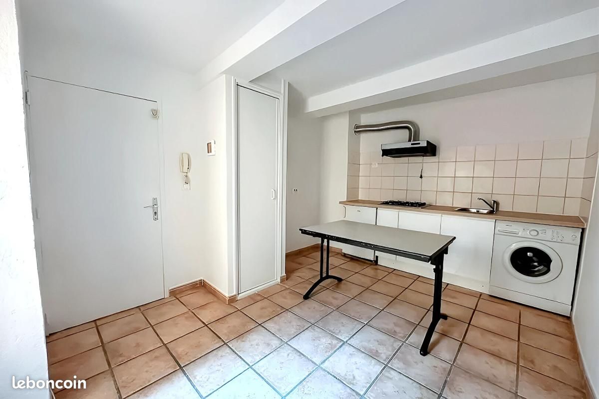 Appartement 2 pièces 25 m² · à Salon-de-Provence · 25 m² · 560 €/mois