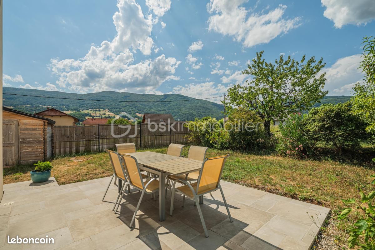 Maison 5 pièces 109 m² · à Vallières-sur-Fier · 109 m² · 369 000 €