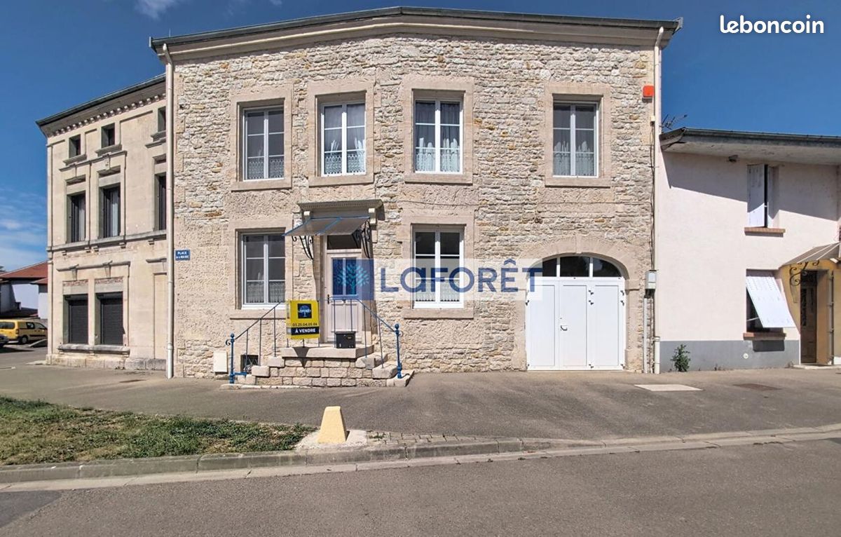 Maison 5 pièces 121 m² · à Chamouilley · 121 m² · 210 000 €