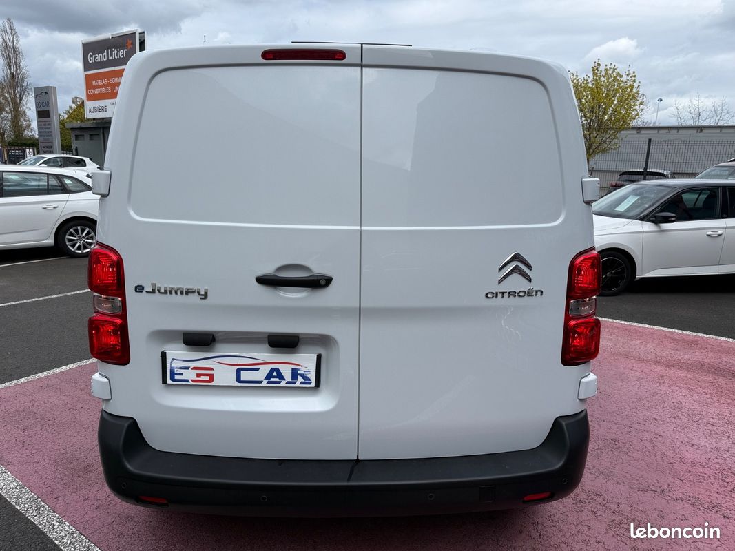 Citroën Jumpy Fourgon M électrique 100KW 136ch STOCK (image 6)