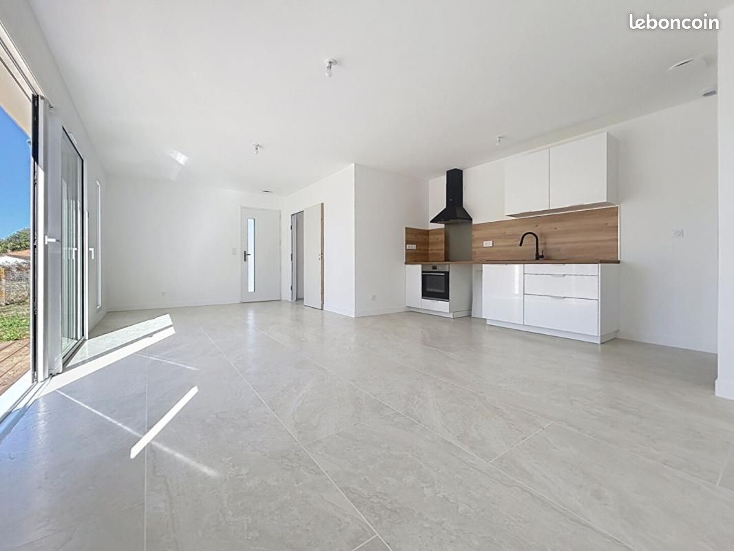 Maison 5 pièces 73 m² · à Rochefort · 73 m² · 293 000 €