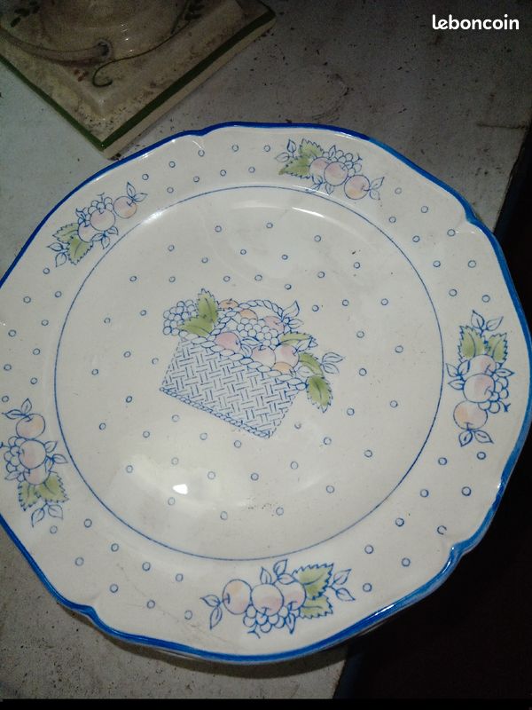 Lot de 12 ASSIETTES GIEN (image 1)
