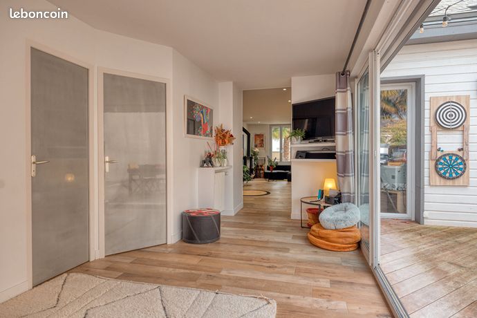 Maison 7 pièces 134 m² — 7