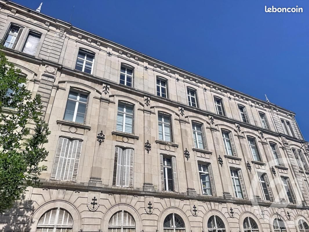 Appartement 5 pièces 123 m² · à Nancy · 123 m² · 270 000 €