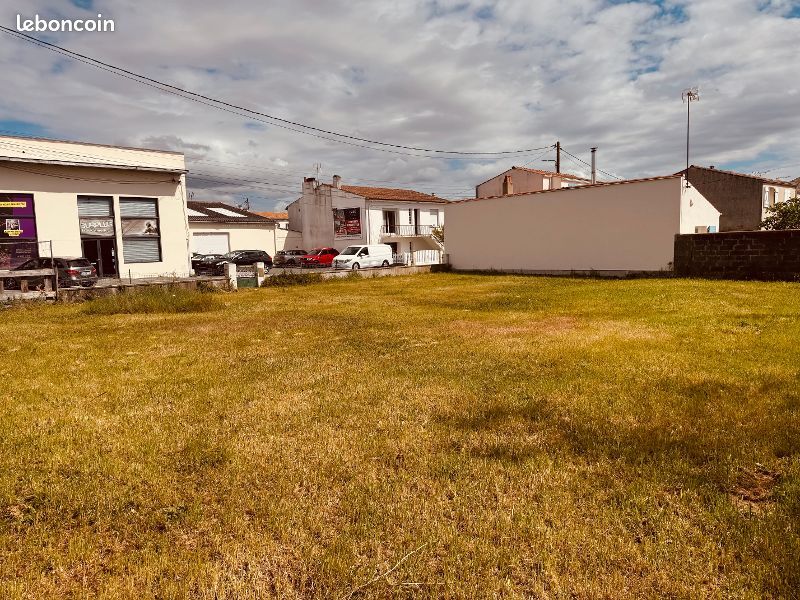 Terrain de 534 m2 pour projet residensiel · à La Rochelle · 528 000 €