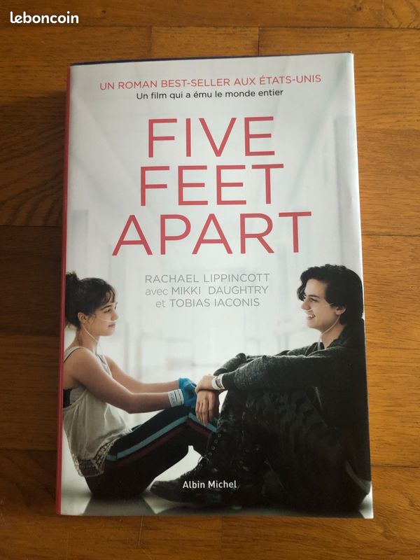 Roman « five feet apart » de Rachael Lippincott (image 1)