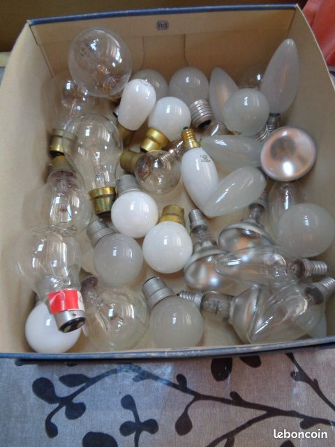Lot d'ampoules (image 1)