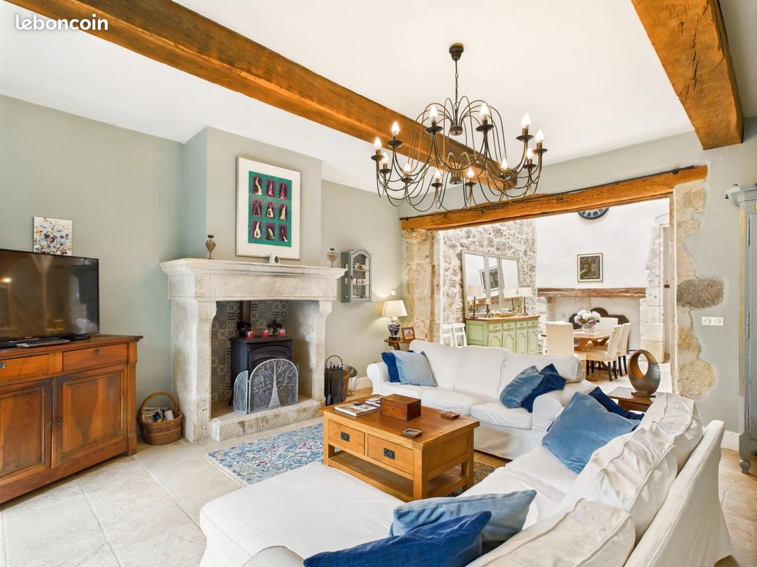 Maison 7 pièces 233 m² · à Sos · 233 m² · 275 000 €