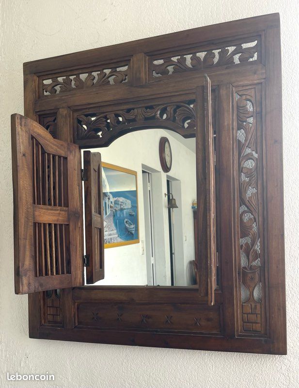 Miroir original en bois (image 1)