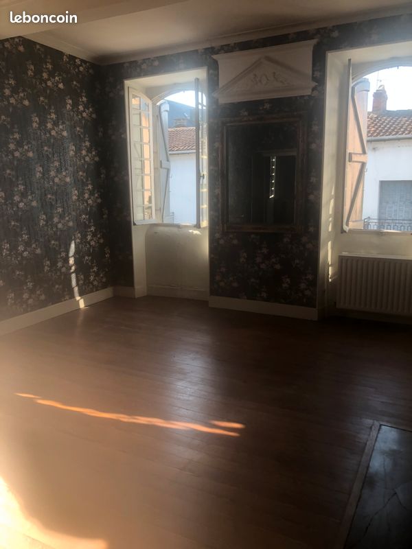 Maison 4 pièces 113 m² · à Tournay · 113 m² · 690 €