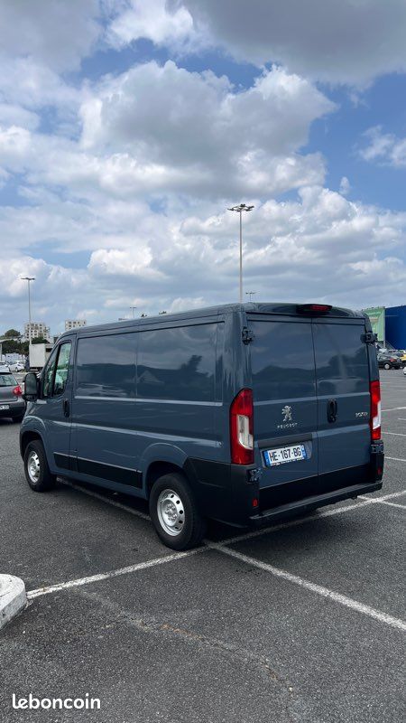 Peugeot boxer 2.2 BlueHdi asphalt - Utilitaires