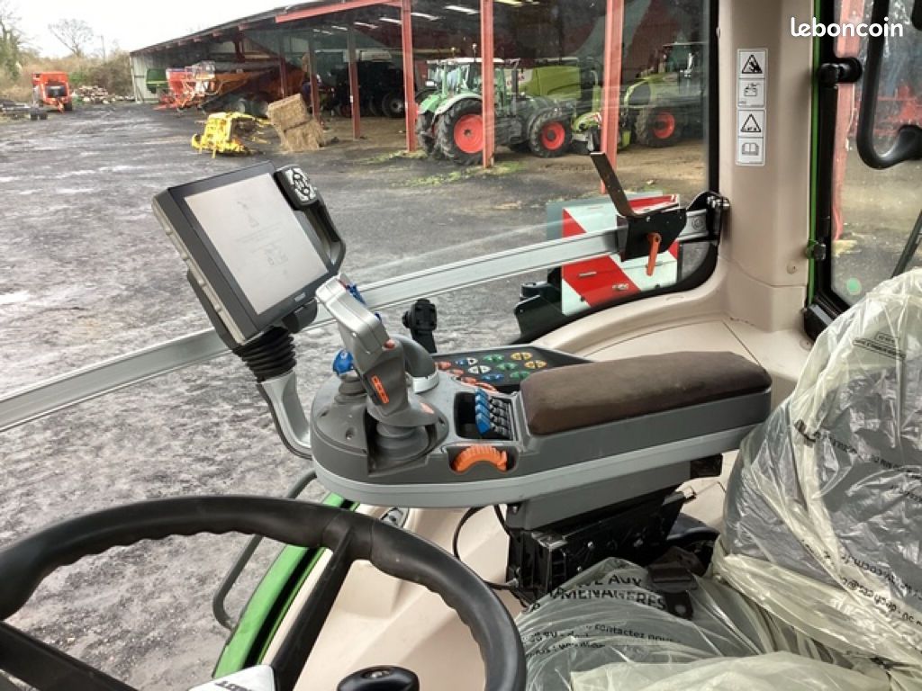 Fendt 826 (image 9)