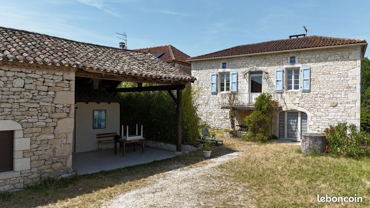 Maison 10 pièces 295 m²
