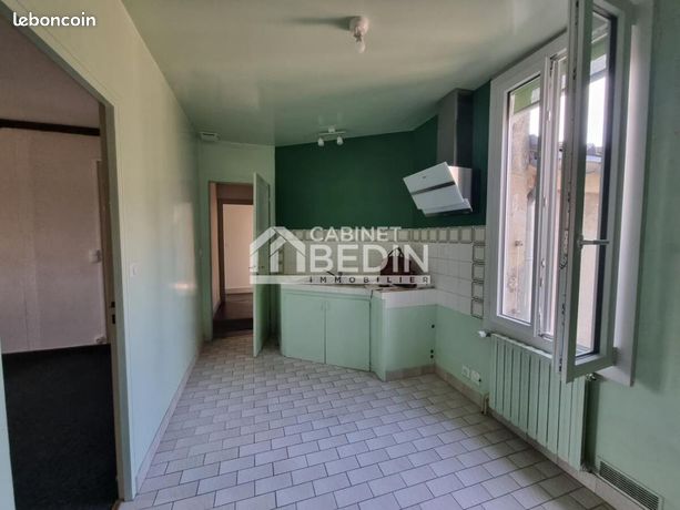 Immeuble 12 pièces 270 m²