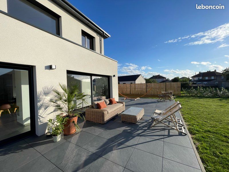 Maison 6 pièces 179 m² · à Réhon · 179 m² · 589 000 €