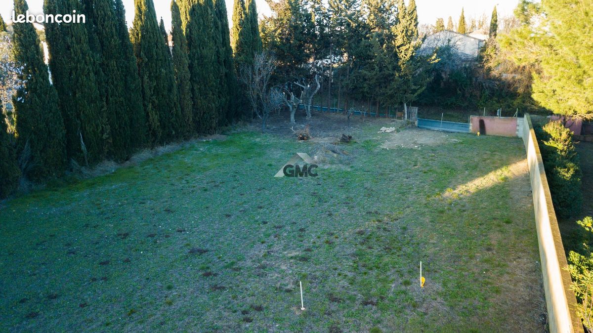 Terrain 767 m² NIZAS · 129 900 €