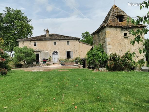 Propriété 5 pièces 244 m²