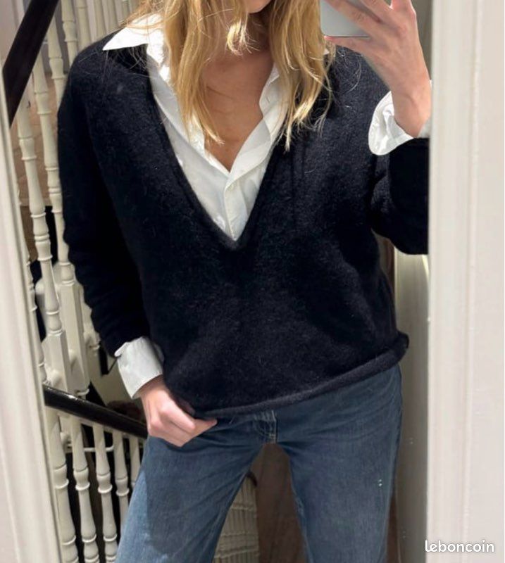 Pull en maille de laine mélangée à col en V Na-Kd noir (image 10)