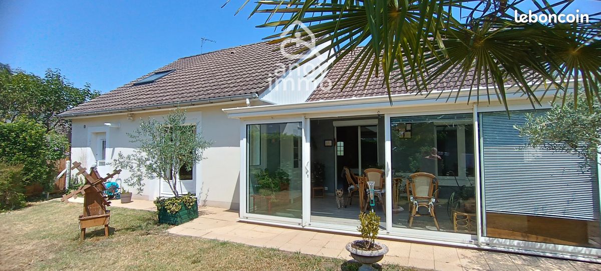 Maison 5 pièces 111 m² · à Montlouis-sur-Loire · 111 m² · 295 000 €