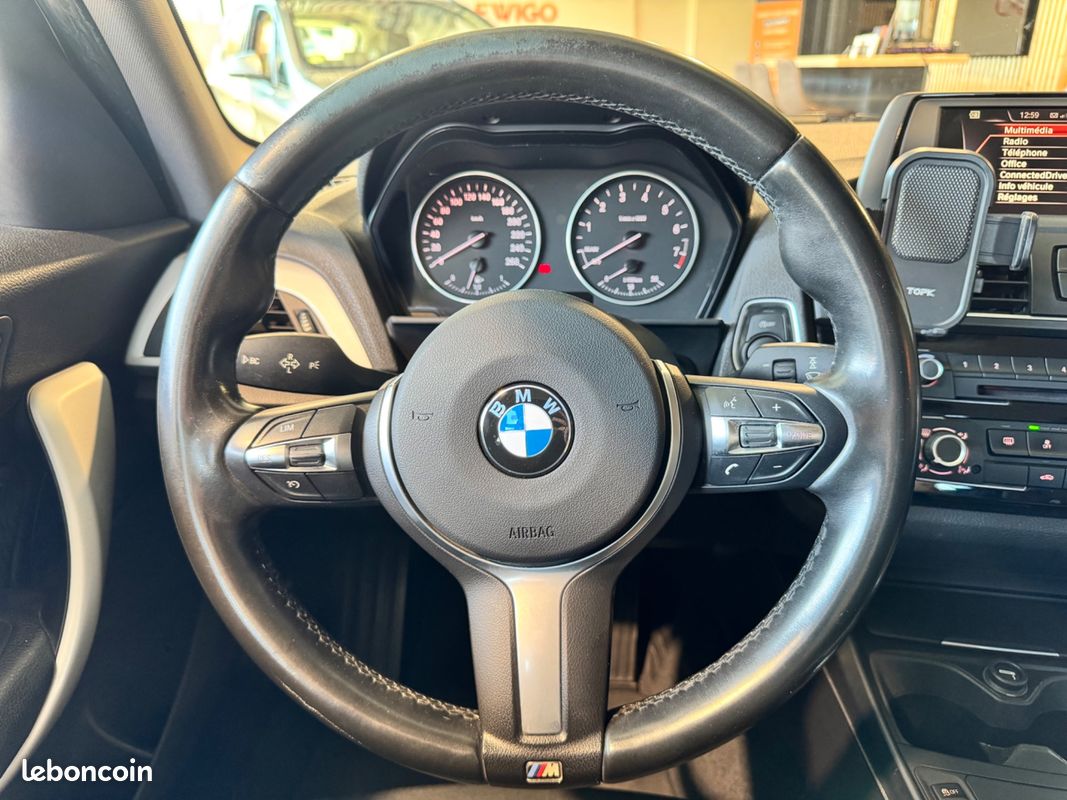 BMW SERIE 1 120I DKG 177 CH PHASE II - URBAN CHIC - VOLANT SPORT - JA 18 - FEUX TEINTÉS - ECHAPPEMENT SPORt (image 5)