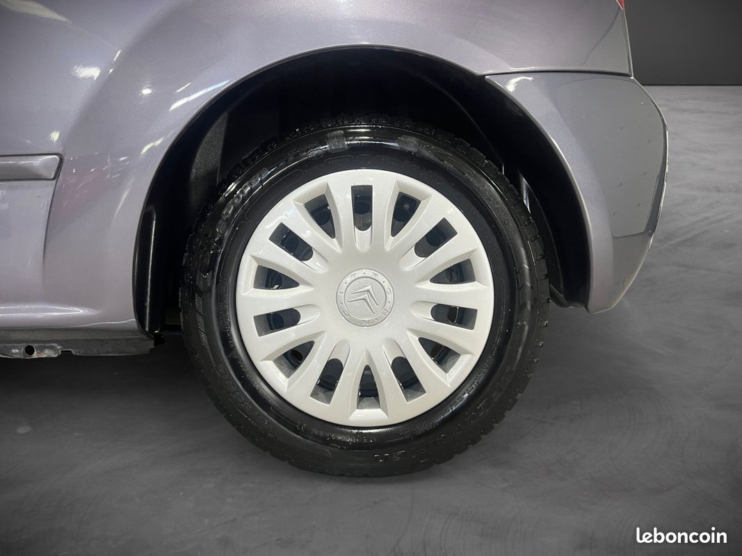 CITROEN C2 TONIC 60Ch 1ère Main Radars de Recul Climatisation (image 16)
