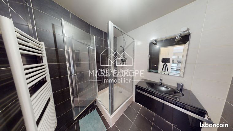 Appartement a louer champs-sur-marne - 4 pièce(s) - 11 m2 - Surfyn