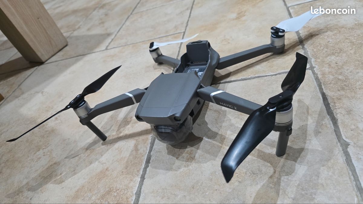 Drone ultra-compact - DJI - Neo Fly More Combo - 135g, accessoires inclus, capture cinématographique - Jeux - Jouets