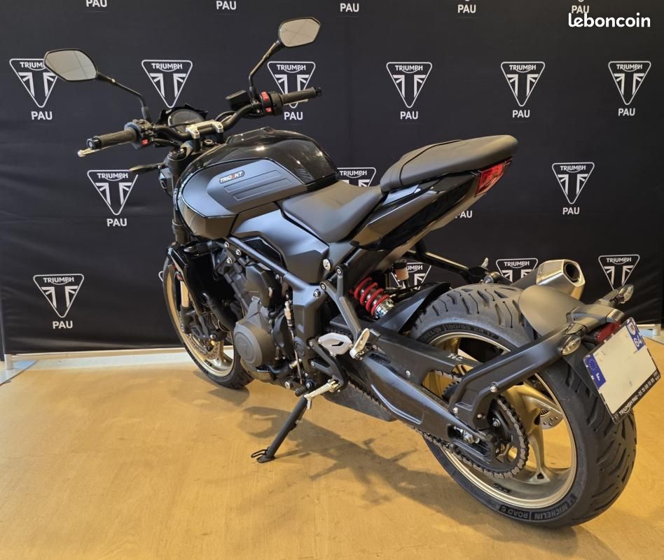 Triumph TRIDENT 800 2026 (image 2)