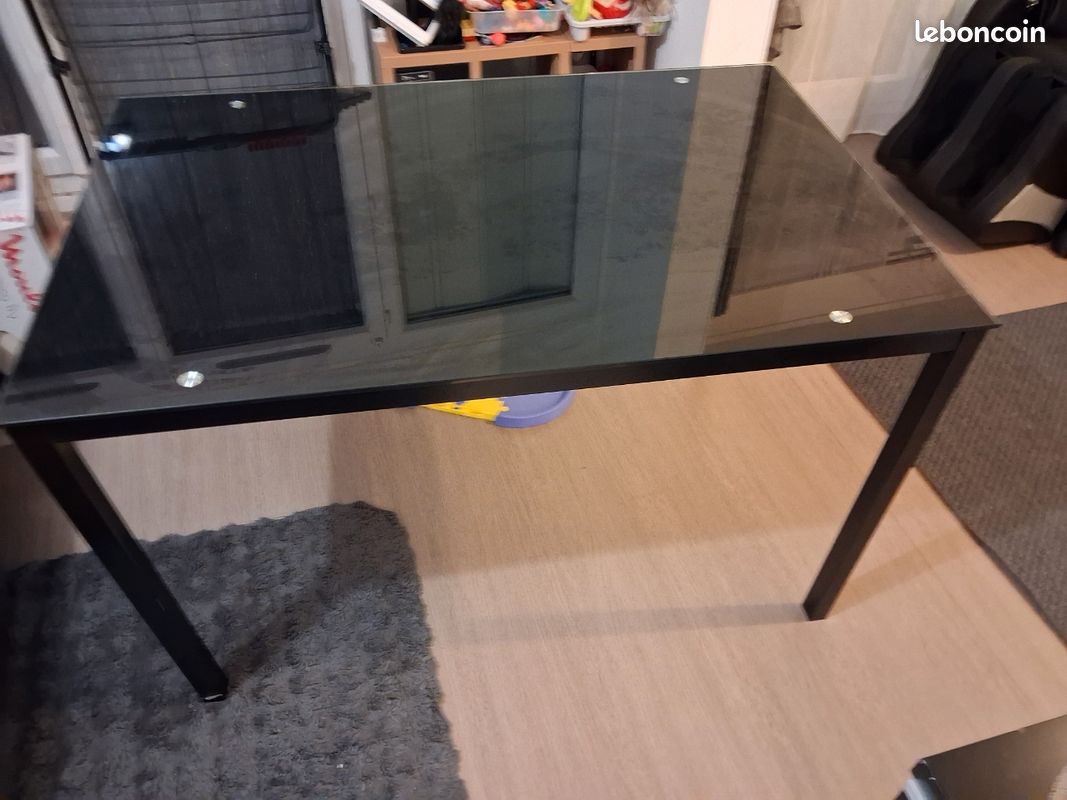 Table a manger (image 1)