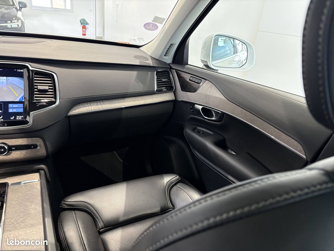 VOLVO XC90 Recharge T8 AWD 303+87 ch Geartronic 8 7pl Inscription Luxe (image 18)