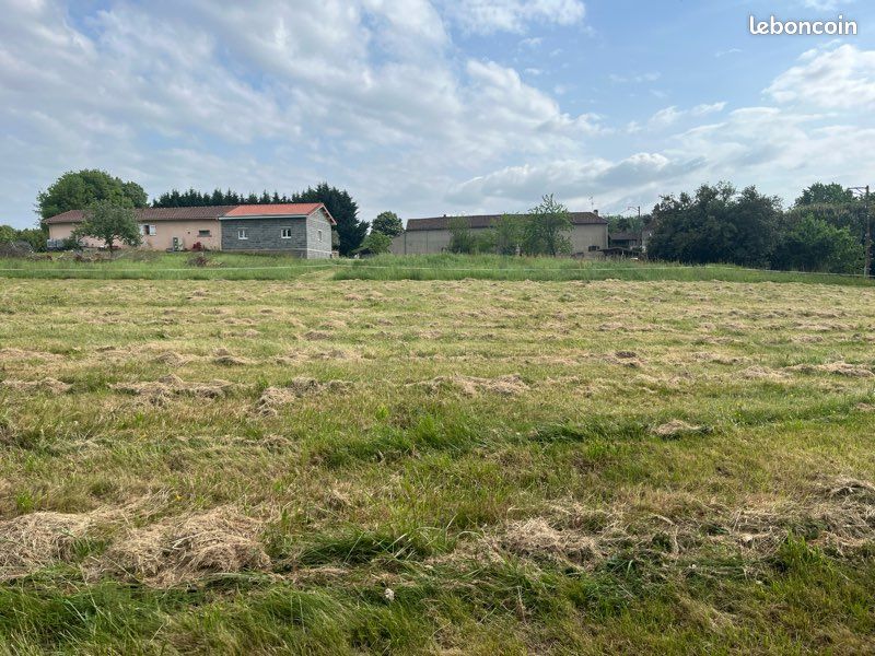 Vend terrain à bâtir · à Lacassagne · 60 000 €
