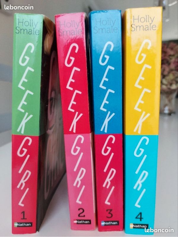 Geek Girl (image 1)