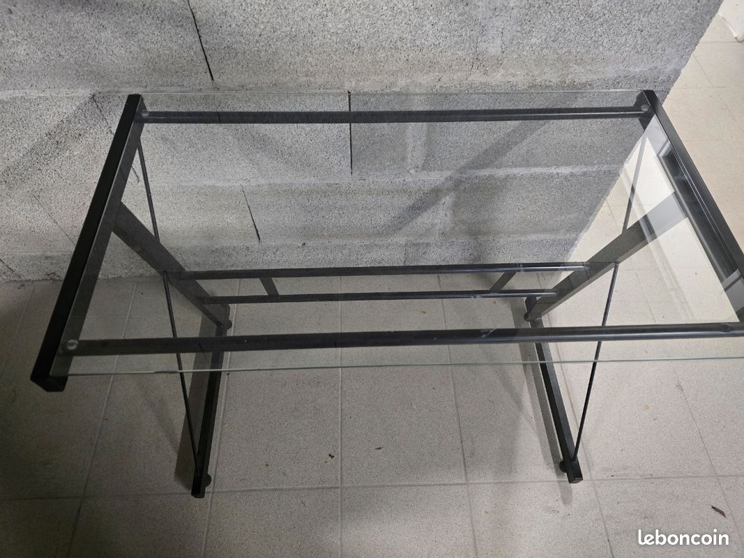 Bureau (image 2)