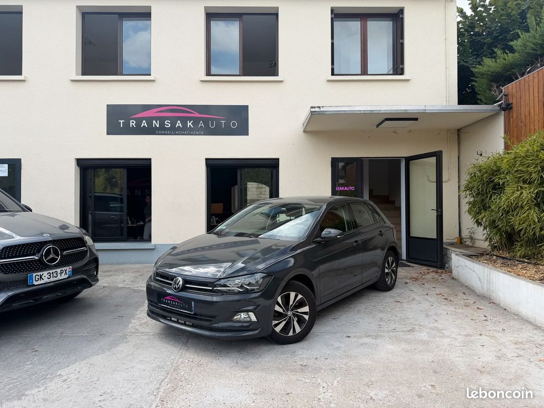 Volkswagen POLO VI Confortline Business / Apple CarPlay / Régulateur de vitesse (image 1)