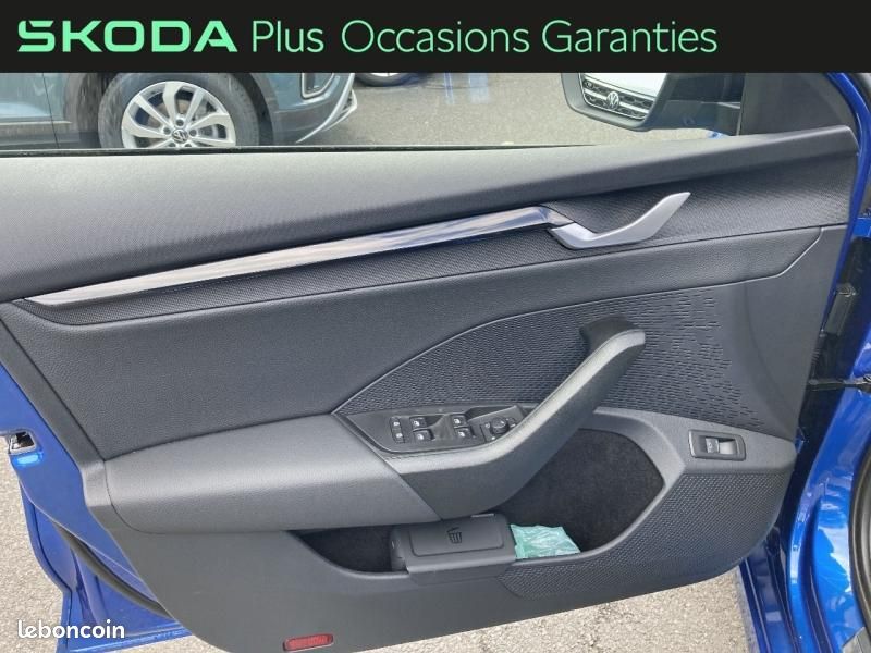 Skoda Octavia 2.0 TDI SCR 150ch Sportline DSG7 (image 14)