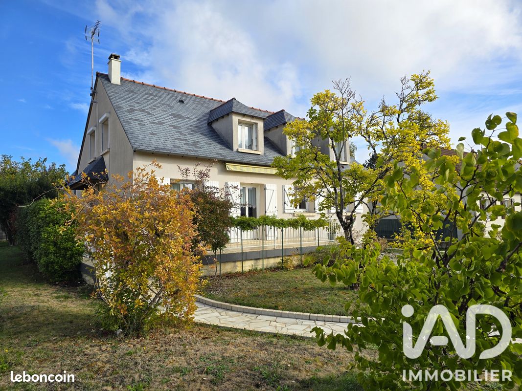 Maison 6 pièces 180 m² · à Châteauroux · 180 m² · 264 000 €