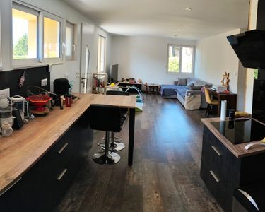 Maison individuelle rénovée sur sous sol complet