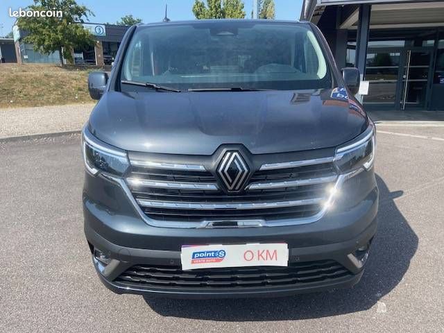 Renault traffic 2.0 170 cv bva 9 places rallonge red 2026 (image 6)