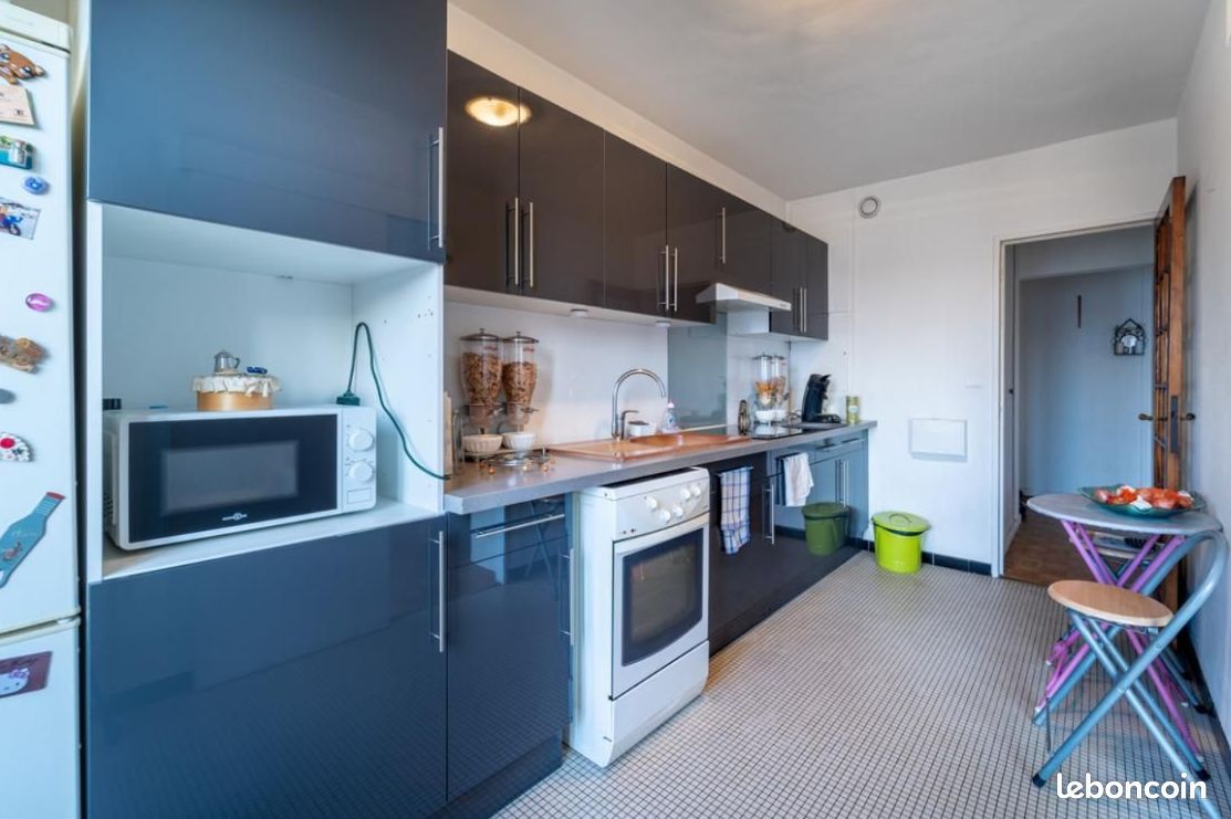 Parking 4 pièces 75 m² · à Dijon · 75 m² · 75 000 €
