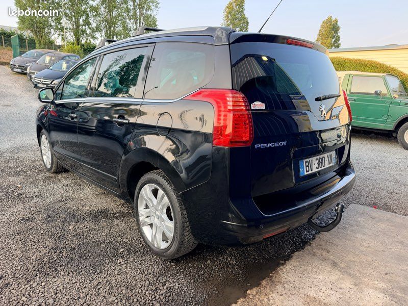 Peugeot 5008 1.6 HDI 112 CH (image 4)