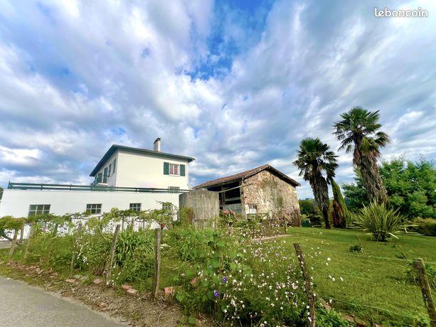 Vente | Maison | 10p | 8ch | 210.00 m² | Orègue | Terrasse · Jardin