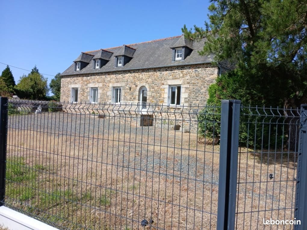 Maison 5 pièces 85 m² · à Saint-Gilles-les-Bois · 85 m² · 900 €