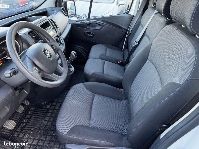 Renault TRAFIC III COMBI L2 2.0 DCI 120CH S&S ZEN 9 PLACES (image 20)