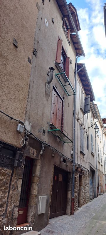 Maison 3 pièces 80 m² · à Villefranche-de-Rouergue · 80 m² · 35 000 €