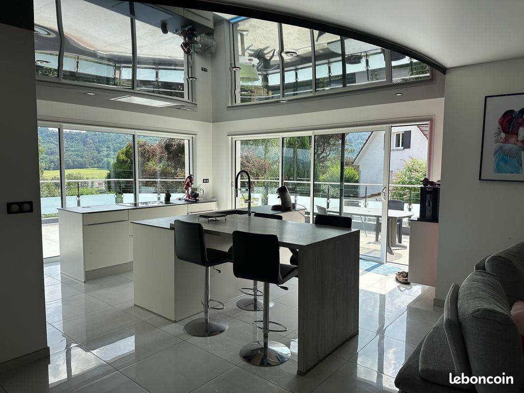 Maison 4 pièces 135 m² · à Châtillon-Guyotte · 135 m² · 575 000 €