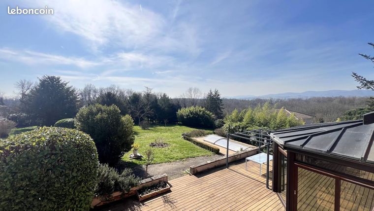 Maison 7 pièces 202 m²