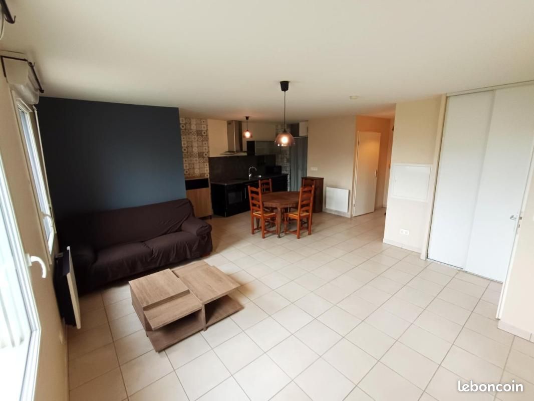 Appartement 2 pièces 51 m² · à Dreuil-lès-Amiens · 51 m² · 700 €