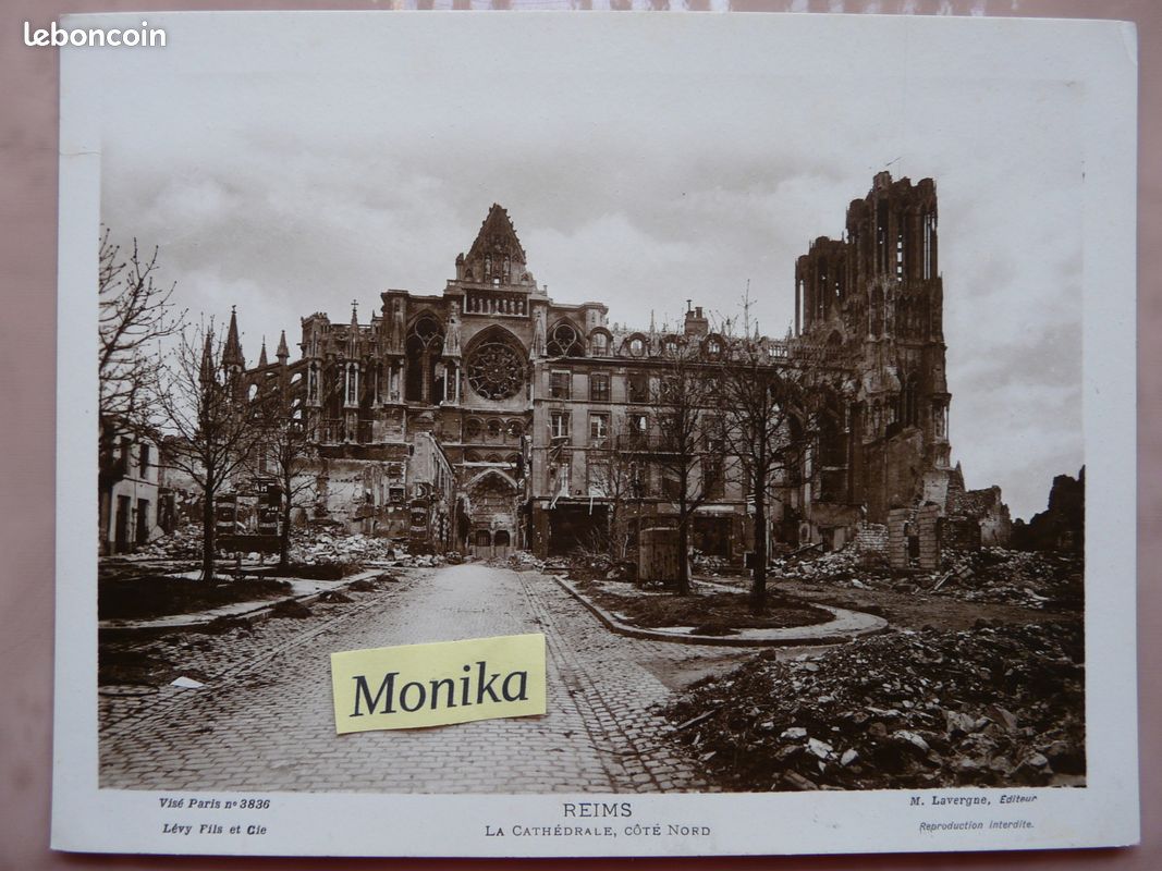 Vintage Postcard 1910's View Of La Cathedrale Apres Le Bombardement Reims France