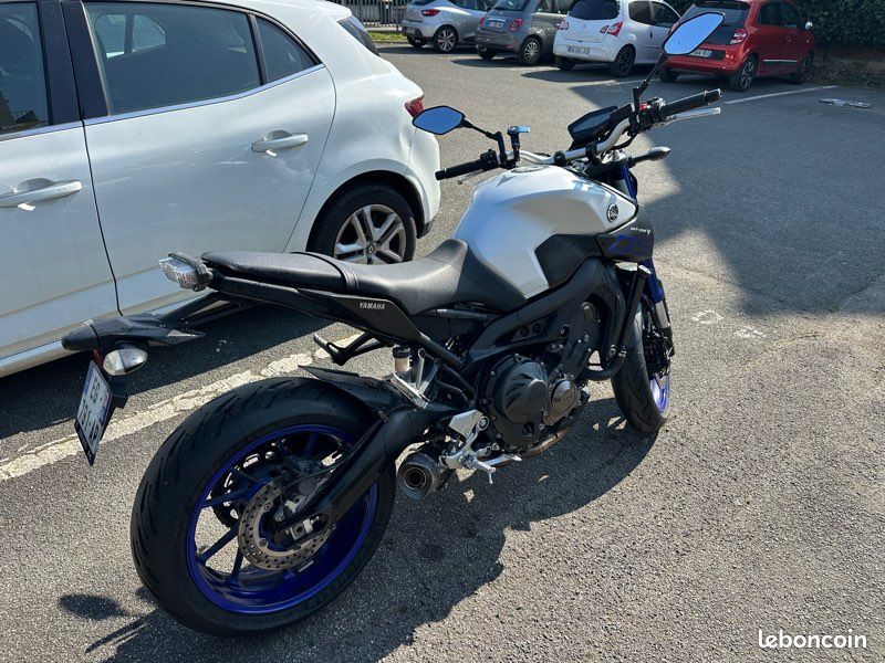 Yamaha MT-09 ABS - Race Blue - 2016 (image 3)