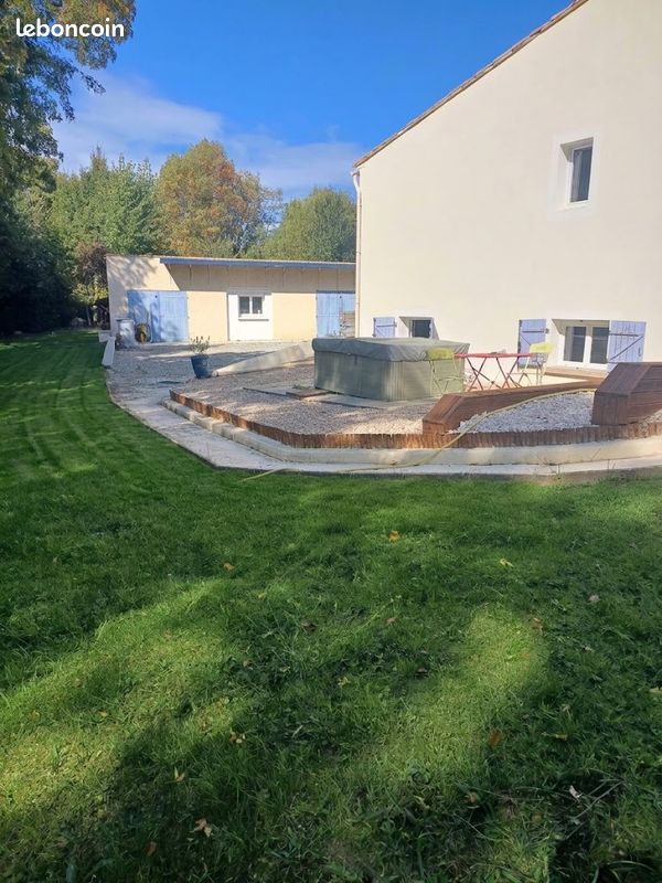 Maison 6 pièces 160 m² · à Ollières · 160 m² · 560 000 €